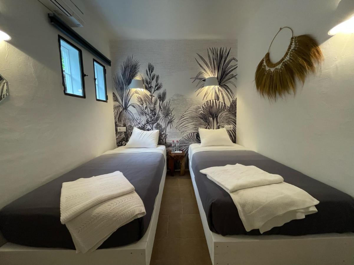 Ipunga Ibiza - Adults Only Villa Cala Llonga  Exteriör bild